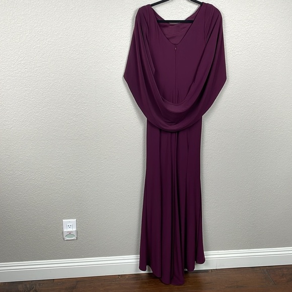 NWT Betsy & Adam Cape Long Sleeve Trumpet Gown Wine Cabernet Purple Sz 10 - Picture 5 of 13